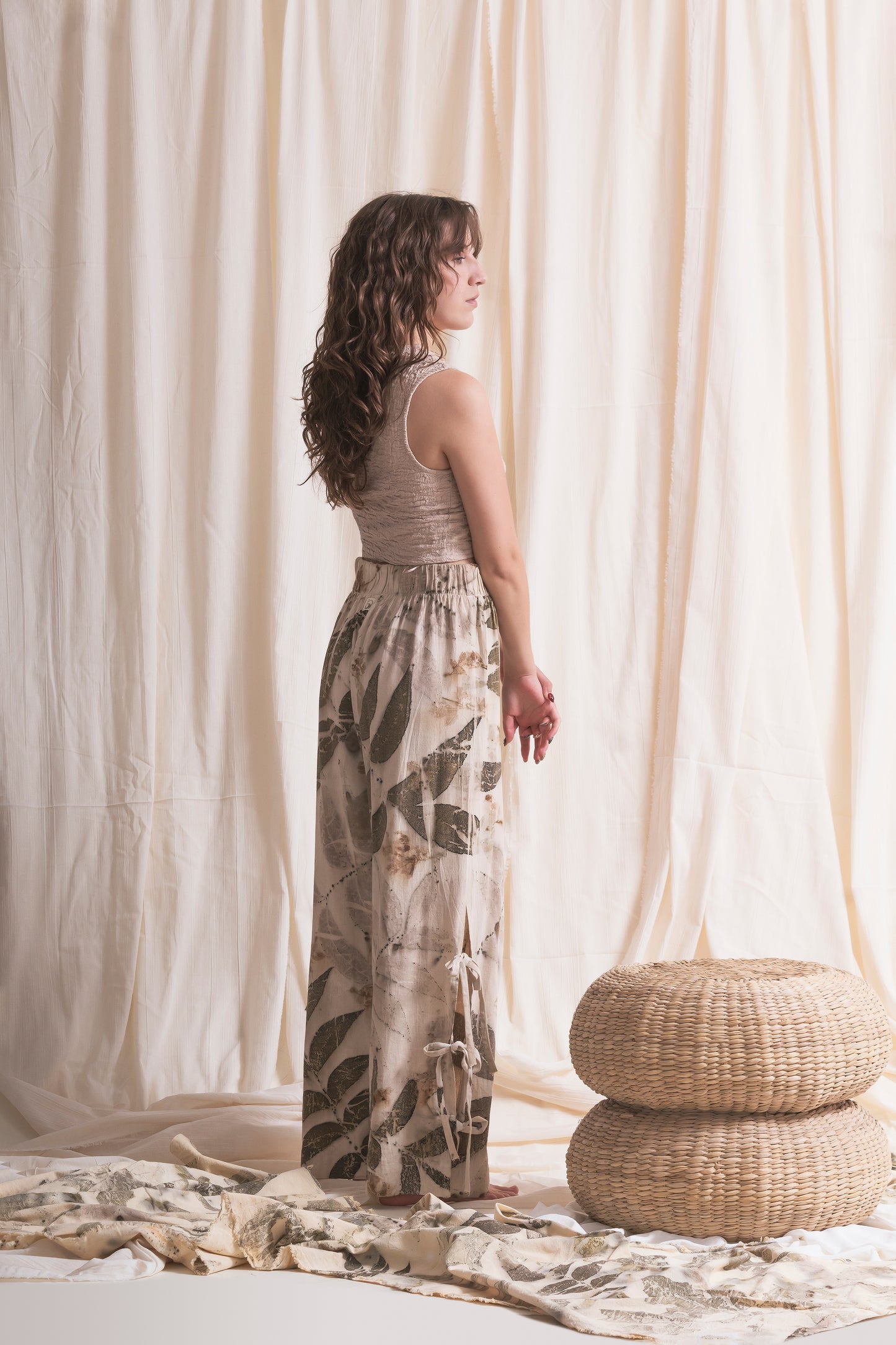 Pantalón abertura costados